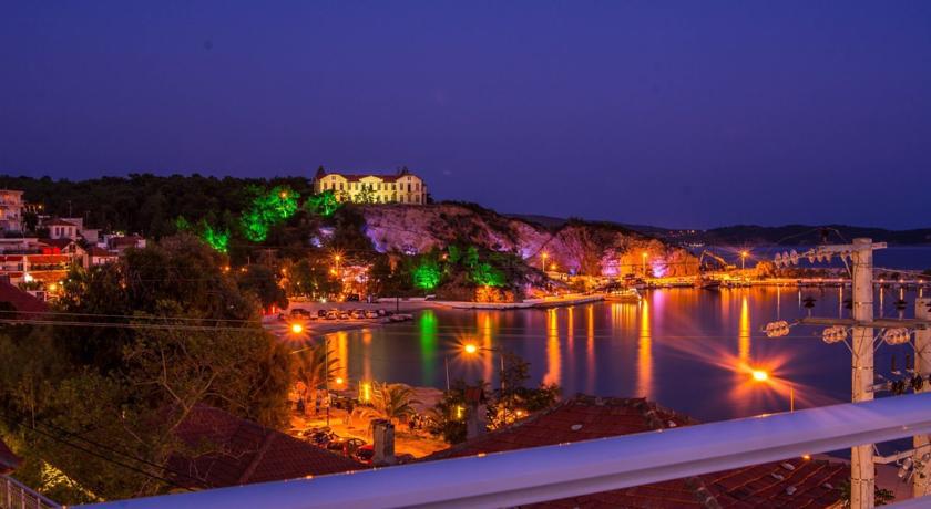 George Hotel Лименария Екстериор снимка