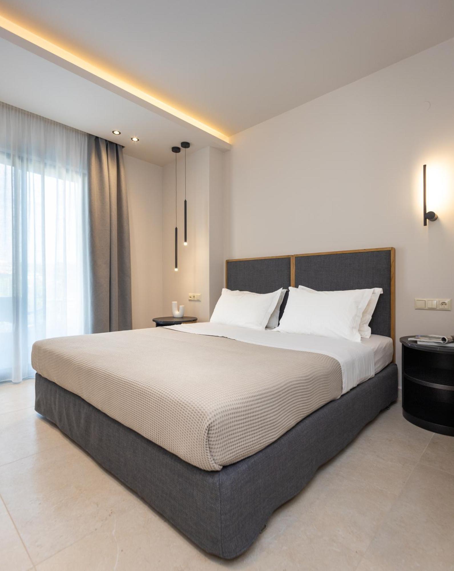 George Hotel Лименария Екстериор снимка